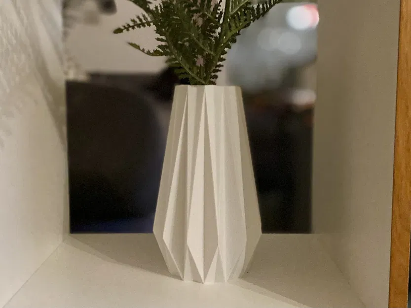 Tradicional crystal vase - vase mode print - Image 1