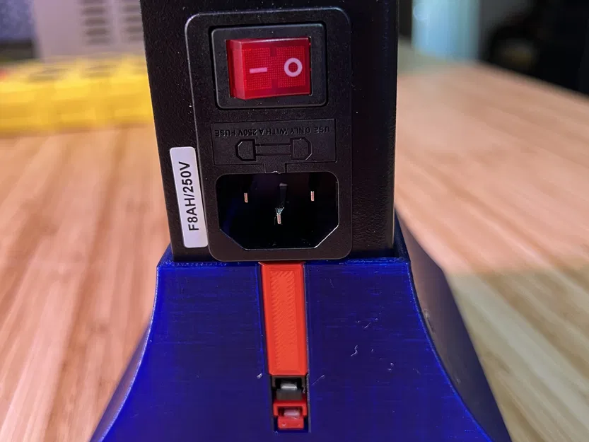 Delta PSU Vertical Stand Anderson 30 Amp Connector - Image 1