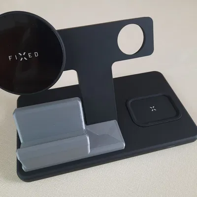 FIXED MagPowerstation Q820 - iPhoneSE podstavec k bezdrátové nabíječce