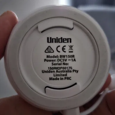 Giá đỡ màn hình em bé Uniden