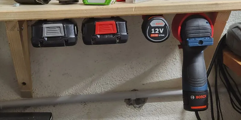 Đế giữ pin cho pin Bosch Green 18V - Image 4