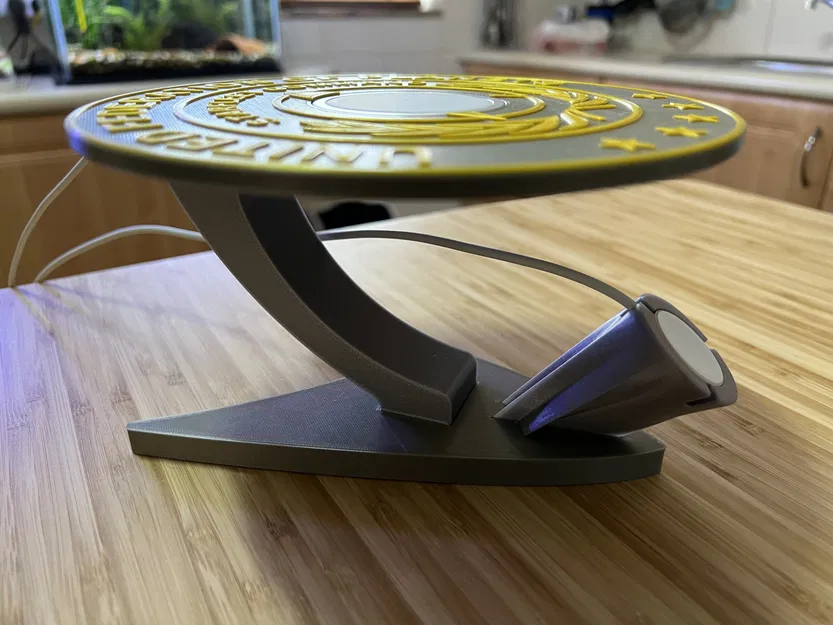 Trạm Sạc Không Dây Star Trek Cho iPhone/iWatch - Image 2