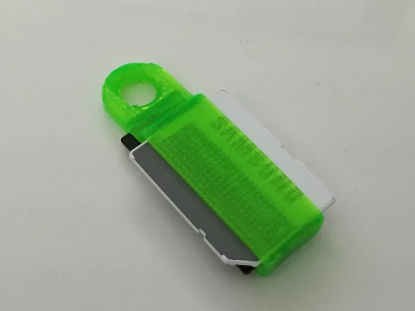 Móc Khóa Đựng Thẻ Nhớ Micro SD - Image 2