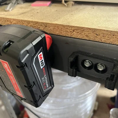 Đế Giữ Pin M18 (Dạng Ngắn)