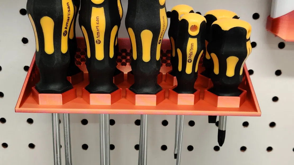 Kệ Giữ Tua Vít Cho Tấm Pegboard Tiêu Chuẩn - Image 1