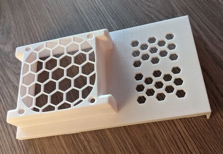 Sovol SV06 PSU cover for 80 mm fan - Image 4