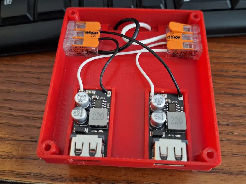 Bản sửa: Bộ chuyển đổi USB QuickCharge 3.0 Milwaukee M18 bởi Zoggee - Image 2