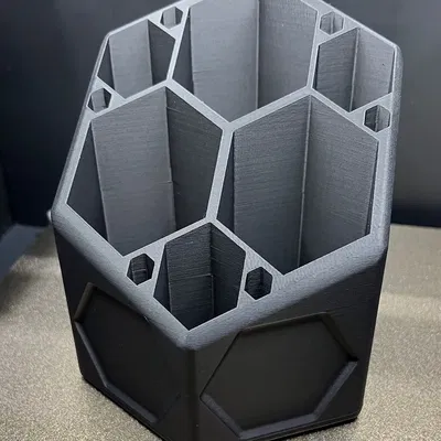 Kệ Bút Hình Tổ Ong