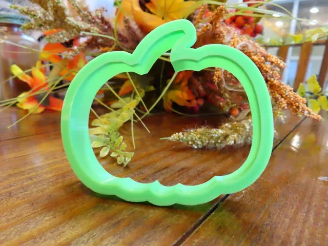 Khuôn Cắt Bánh Quy Hình Bí Ngô - Image 1