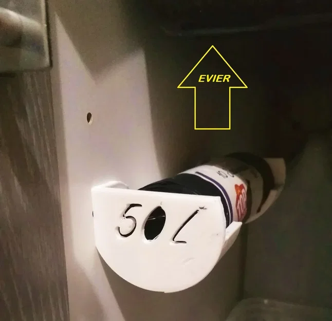 CHÂN ĐỠ TÚI RÁC 50L - Image 1