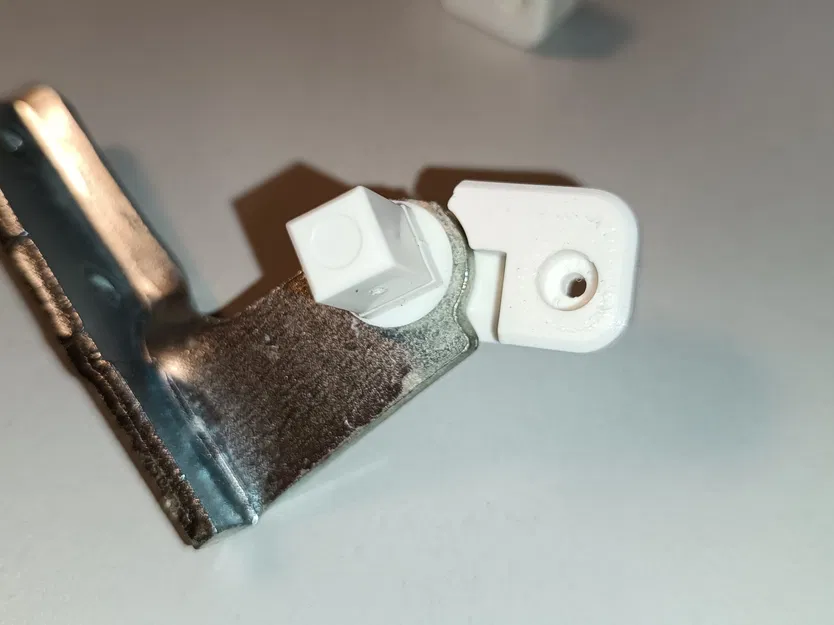 Pát Giữ Cửa Tủ Lạnh Whirlpool - Image 4