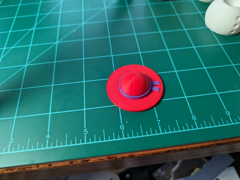 Sun Hat for articulated Snowman - in three parts - Image 1