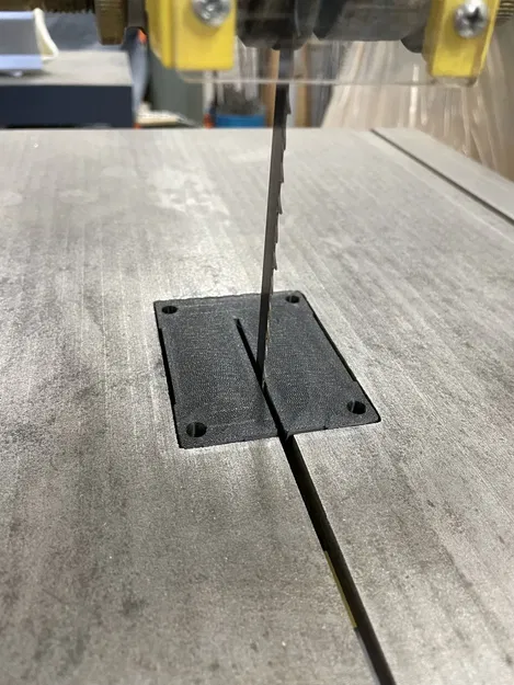 Agazzani B20 Bandsaw: Mẫu Throat Plate Zero Clearance - Image 1