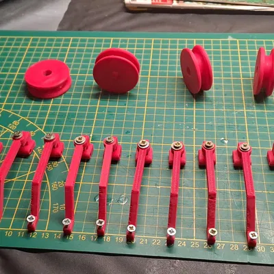 Thang máy treo tranh ảnh