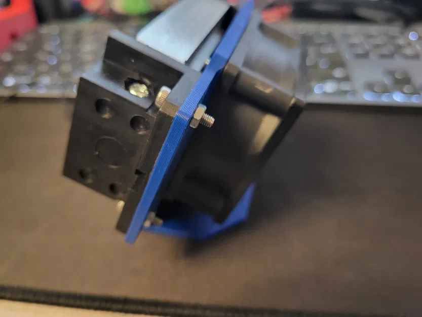 Giá Đỡ/Chân Đế PTC Cho PTC 300W và Quạt 60mm - Image 1