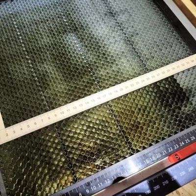 Dụng cụ định vị Laser Honeycomb