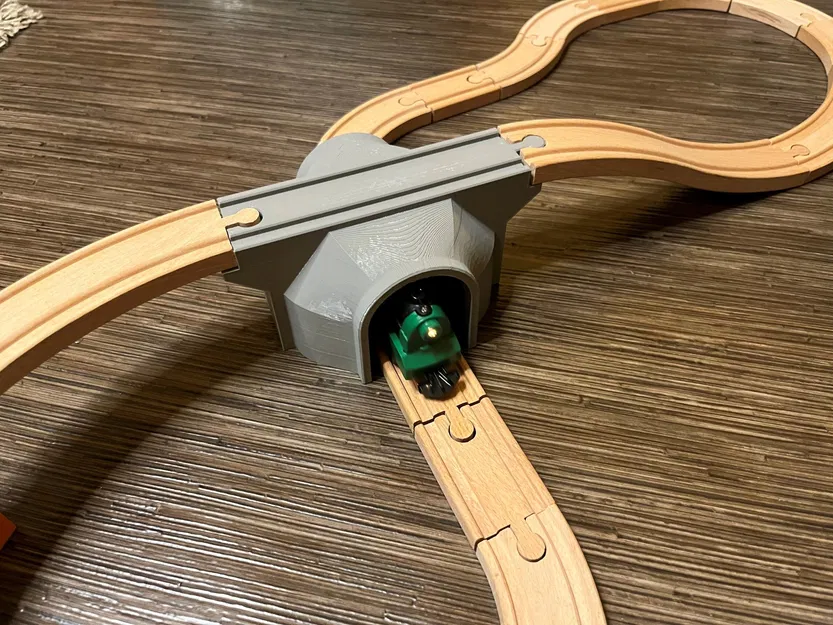 Đường Hầm Cho Tàu Gỗ - Image 1