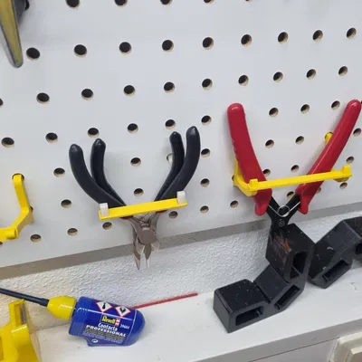 Đế Giữ Khoảng Cách Móc Pegboard