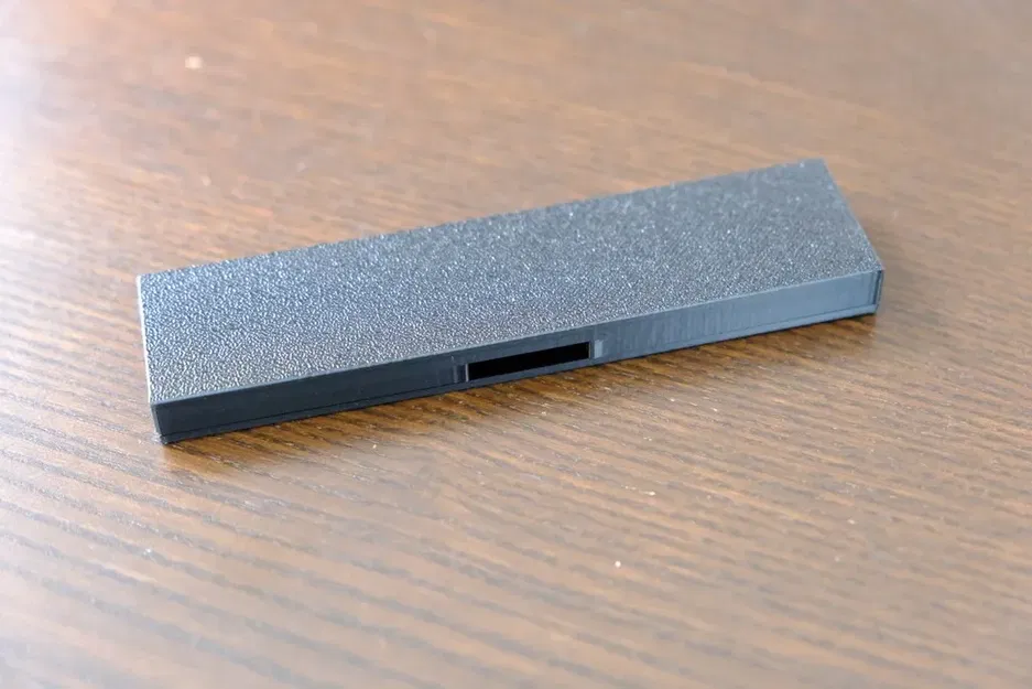 Hộp Đựng Lưỡi Dao Cắt - Image 1