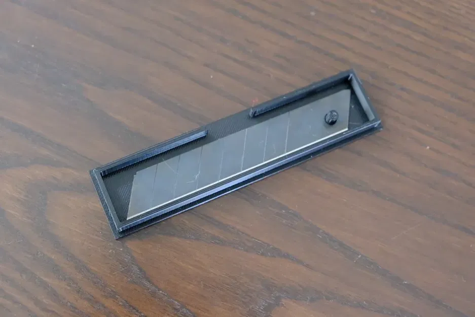 Hộp Đựng Lưỡi Dao Cắt - Image 3