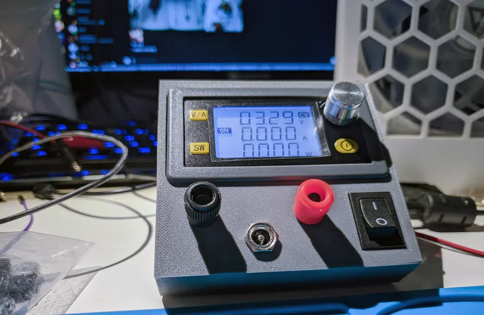 E-Lab Power supply mod (slotted vents, barrel plugs) - Image 1