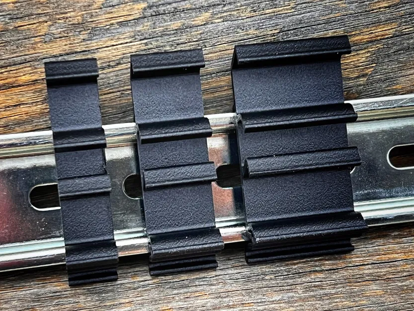 Giá đỡ DIN WAGO 221 cho 2-3-5 khe - Image 2