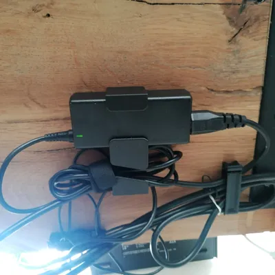 Giá treo tường cho bộ nguồn Dell