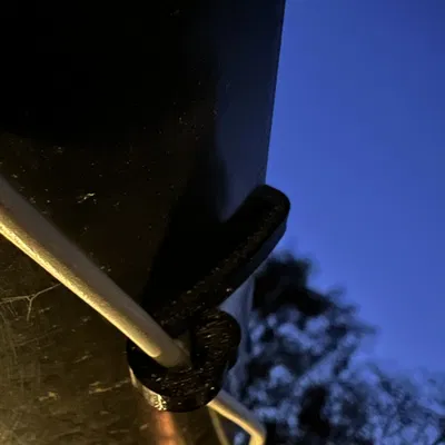 Kẹp Đèn Giáng Sinh Cho Máng Xối UK