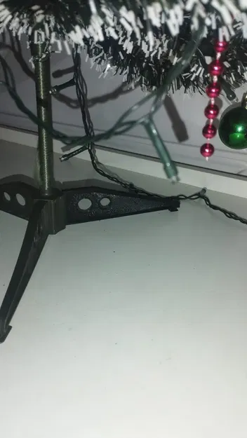 Chân đế Cây Thông Noel - Image 2