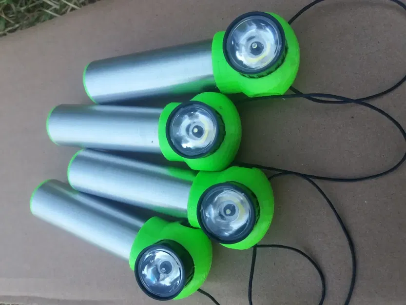 Đèn LED "Đầu Xanh" dùng pin 18650 - Image 37