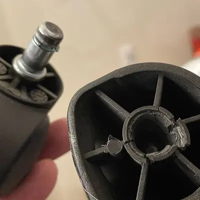 Sửa Chỗ Bánh Xe Ghế Văn Phòng Sleekform Công Thái Học