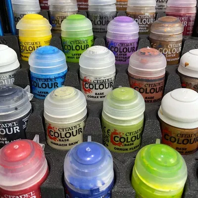 Tự làm khay sơn cho 36 lọ màu Citadel và Miniature