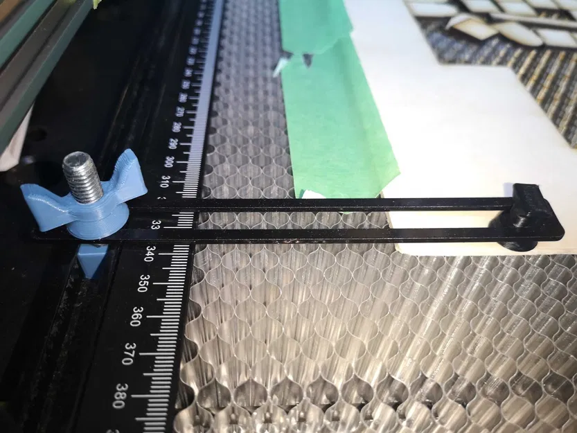 Cái dẫn hướng bu lông, vòng đệm, đai ốc cánh và miếng đệm áp lực cho thớt tổ ong cắt khắc laser Ortur - Image 2