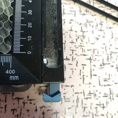 Cái dẫn hướng bu lông, vòng đệm, đai ốc cánh và miếng đệm áp lực cho thớt tổ ong cắt khắc laser Ortur