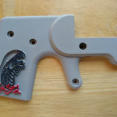 Xenomorph Hunter Harlot - Súng Săn Quái Vật Xenomorph