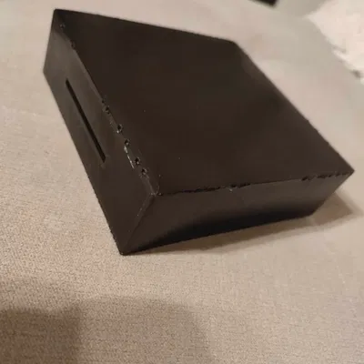 Hòm Tiết Kiệm Có Kính Nhìn Xuyên và Lời Nhắn Mặt Sau