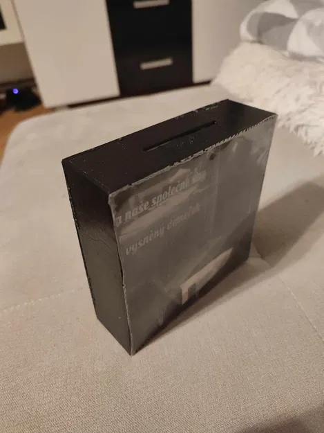 Hòm Tiết Kiệm Có Kính Nhìn Xuyên và Lời Nhắn Mặt Sau - Image 3