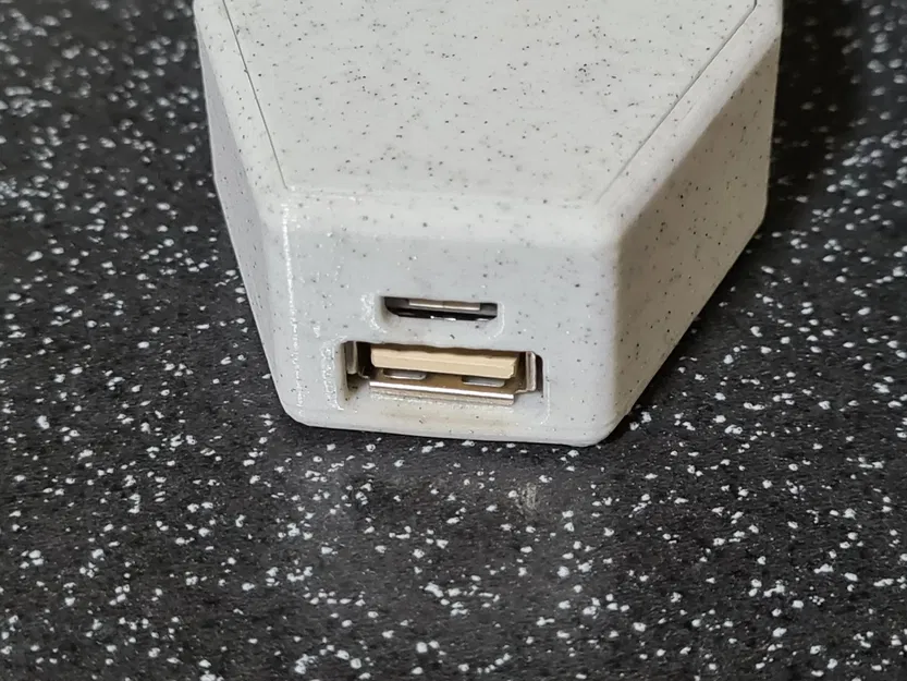 Sạc dự phòng - Từ Pin Vape Tái Chế - Image 4