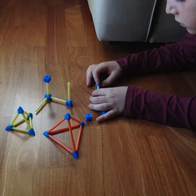 ĐỈNH ĐA DIỆN LẮP ỐNG HÚT