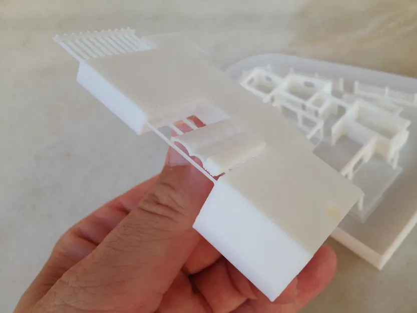 NHÀ Ở GIA ĐÌNH CÓ CĂN HỘ TẦNG ÁP MÁI - Image 2