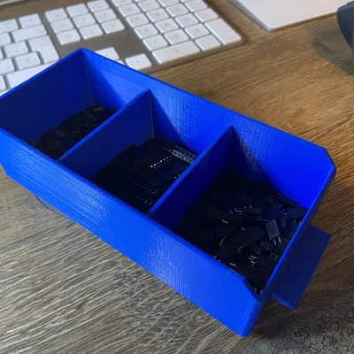 Thùng có thể xếp chồng cho các linh kiện nhỏ