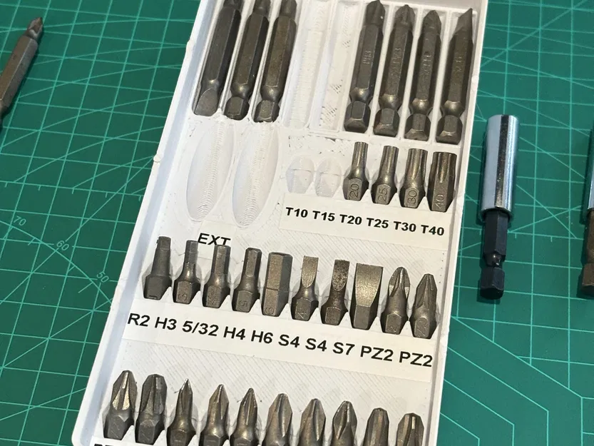 Hex Holder Gridfinity 4x2 (4U tall) - holds long, short and extender bits - Image 3