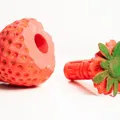 Strawboxy: a Strawberry Labyrinth Gift Box - Thumbnail 1