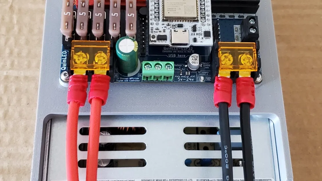 Giá đỡ QuinLED-Dig-Quad cho MW-LRS-350 - Image 1