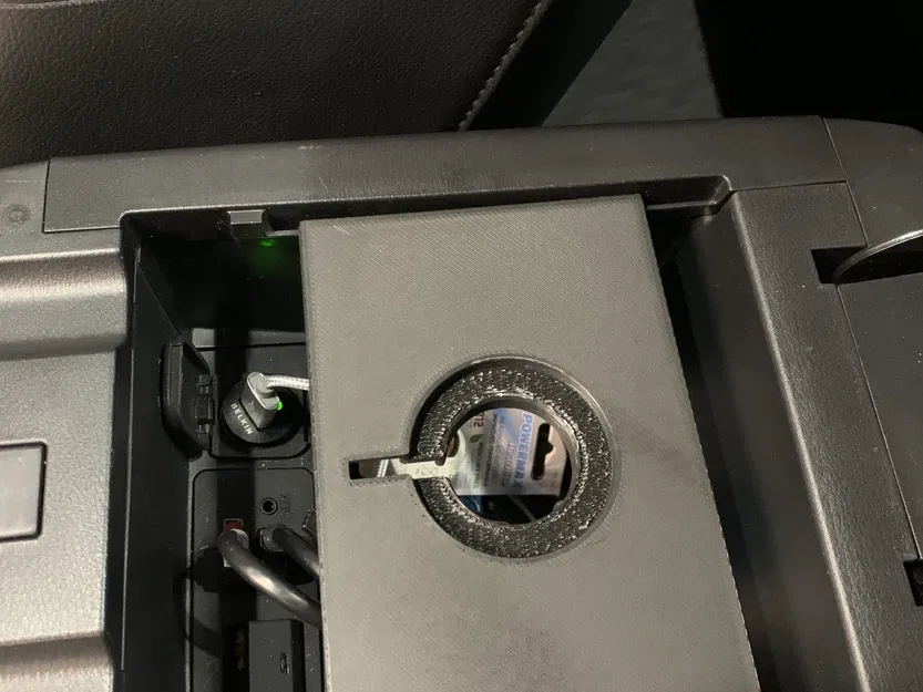 Đế Sạc MagSafe iPhone Cho Hộc Console Xe Mazda CX5 - Image 2