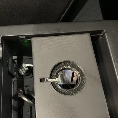 Đế Sạc MagSafe iPhone Cho Hộc Console Xe Mazda CX5