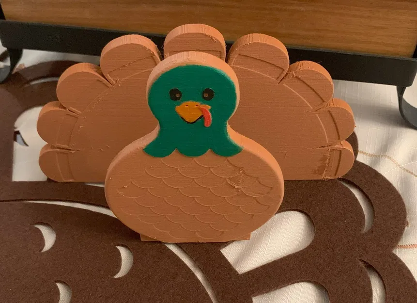 Giá Đỡ Khăn Ăn Hình Gà Tây Truyền Thống - Image 1