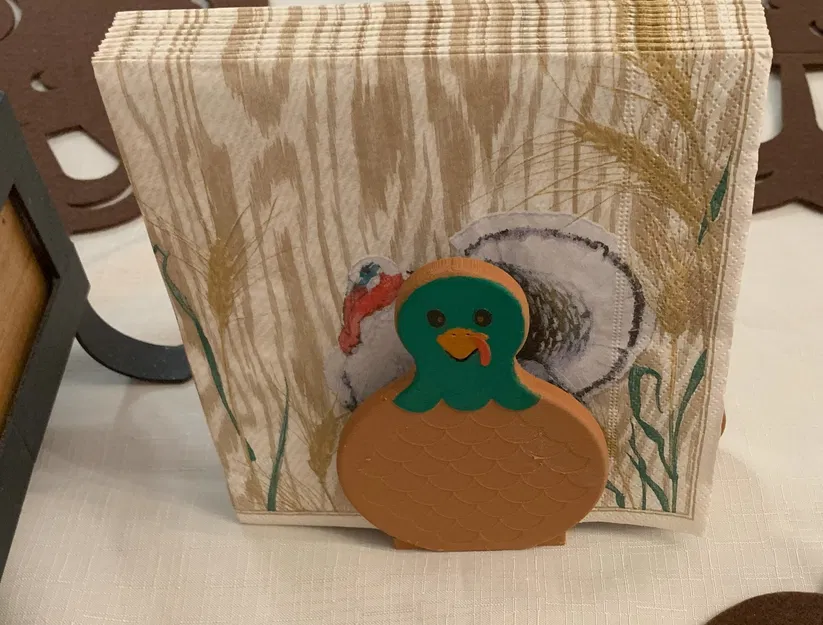 Giá Đỡ Khăn Ăn Hình Gà Tây Truyền Thống - Image 4