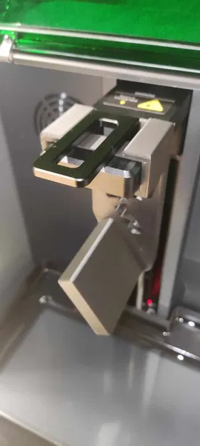 Giá đỡ rót nhựa thừa GKtwo - Image 3