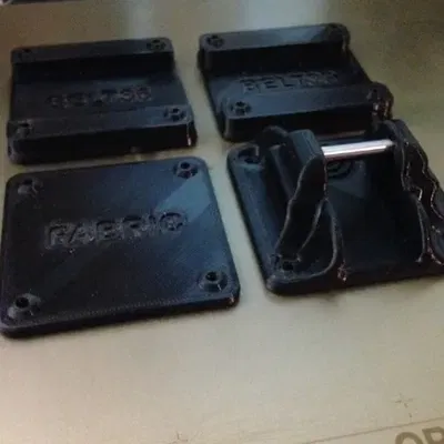 Giá Đỡ Vợt Câu Cá Gắn Áo Khoác Bằng Khóa Kẹp